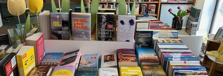 Innenansicht der Buchhandlung (Ausschnitt)
