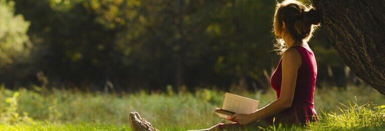 Neue Romane für gute Lesestunden  Entdecken Sie Ihr neues Lieblingsbuch und genießen Sie entspannte Lesestunden.