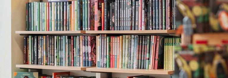 Kinderbücher Ob für die ganz Kleinen oder Schulkinder - wir haben für jedes Alter eine Auswahl an Büchern vorrätig.