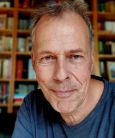 Weihnachtliche Lesung mit Frankfurter Autor Andreas Heinzel
