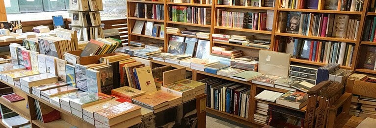 Herzlich Willkommen in unserer Buchhandlung! 