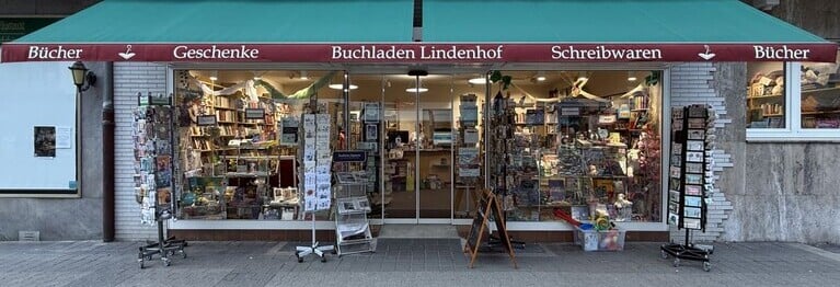 Frontansicht des Buchladens Lindenhof in der Meerfeldstraße