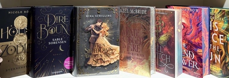 Entdecke die Bücher, über die gerade alle auf BookTok sprechen! In unserer BookTok-Auswahl warten die aktuellen Lieblingsbücher der Community auf dich. Egal ob Romantik, Fantasy oder fesselnde Page-Turner - hier findest du genau deine Titel.