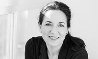 Büchertisch zur Lesung mit Ruth Hoffmann: Raubzug von rechts