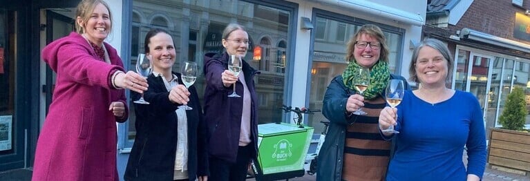 Am 5. Juni 2026 nur Abholung von Bestellunge
Am 6. Juni 2026 geschlossen
Ab 8. Juni 2026 Hamburger Straße 9