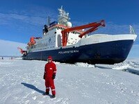 Mit der Polarstern in der Antarktis. Vortrag mit Bildern und Filmen von Jörg Rode
