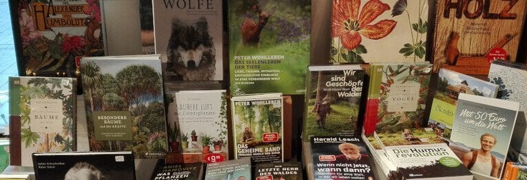 Die Natur ruft! Ob Sie die Natur kennenlernen, in ihr wandern oder sie retten wollen, wir bieten Ihnen die passende Literatur dazu!