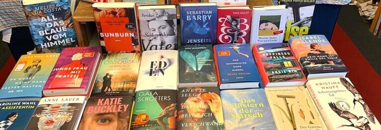 Kommen Sie vorbei, wir beraten Sie gerne.

Ihr Buchladen-Team