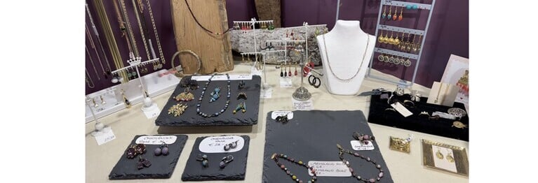 Wir beraten Sie gerne
und freuen uns auf Sie!

Eine gute Zeit wünscht Ihnen
Ihr Buchladenteam