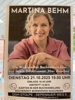 Martina Behm liest aus ihrem Debütroman "Hier draußen"