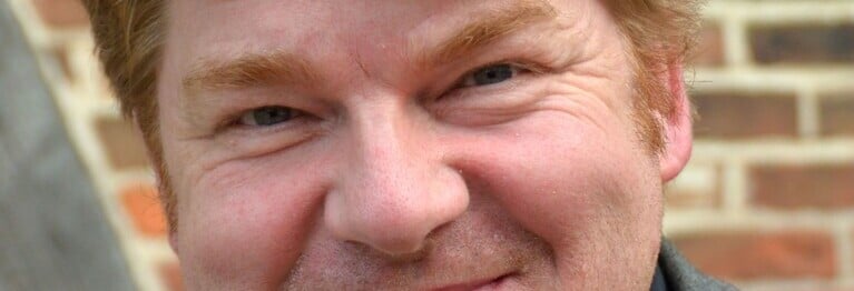 Matthias Stührwoldt liest aus seinem neuen Buch
"Gah mi af mit witte Wiehnacht"
Dienstag 2. Dezember 2025 um 19.30 Uhr

Dieser Abend wird garantiert Ihre Lachmuskeln strapazieren!
Unkostenbeitrag 15,-, bitte unbedingt einen Platz reservieren!