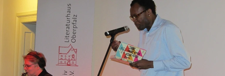 Fiston Mwanza Mujila im Literaturhaus