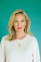 Elisa Hoven liest aus "Dunkle Momente"