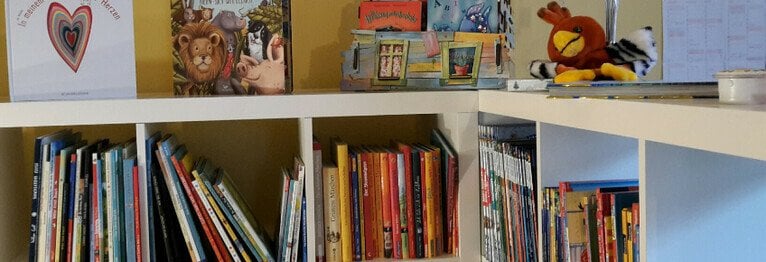 Kinderbücher In unserer Kinderbuchabteilung finden Sie ein ständig wechselndes Angebot von Bilderbüchern, Erstlesebüchern, Sachbüchern und Romanreihen für alle Leseratten bis 14 Jahre.