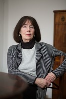 Renate Feyl liest aus "Die unerlässliche Bedingung des Glücks"