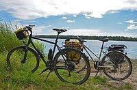 Entspannte literarische Radtour durch den Waldpark